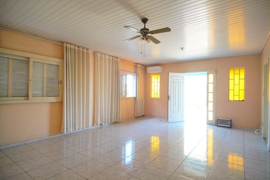 Sala de casa à venda com 4 quartos, 200m² em Rio Branco, Novo Hamburgo