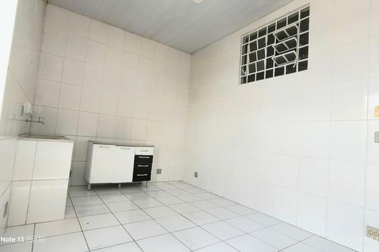 Cozinha de apartamento para alugar com 2 quartos, 75m² em Floresta, Belo Horizonte