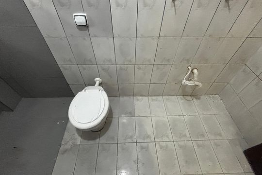 Banheiro de apartamento à venda com 1 quarto, 50m² em Centro, Santo André