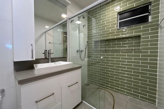 Studio Banheiro de casa para alugar com 4 quartos, 289m² em Centro, Florianópolis