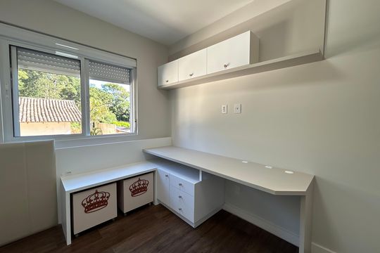 Suíte 1 de casa para alugar com 4 quartos, 289m² em Centro, Florianópolis
