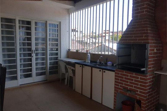Casa à venda com 4 quartos, 369m² em Vila Mazzei, São Paulo