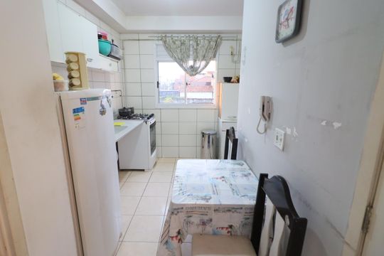 Cozinha e Área de Serviço de apartamento para alugar com 2 quartos, 49m² em Quitaúna, Osasco