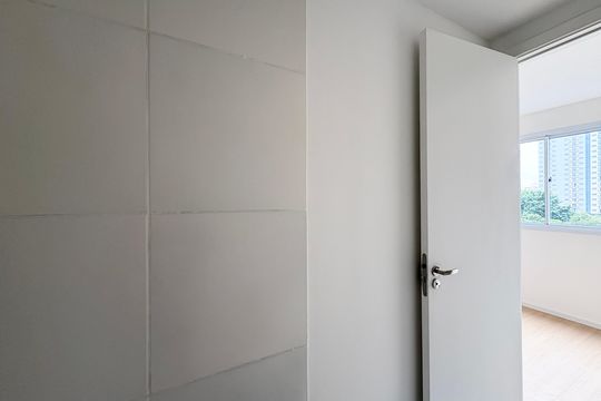 Banheiro de kitnet/studio para alugar com 1 quarto, 17m² em Freguesia do Ó, São Paulo