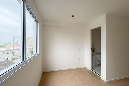 Sala/ Quarto de kitnet/studio para alugar com 1 quarto, 17m² em Freguesia do Ó, São Paulo