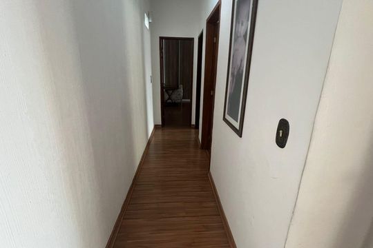Corredor de casa para alugar com 5 quartos, 304m² em Aeroporto, Juiz de Fora