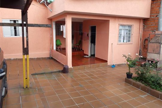 Casa à venda com 2 quartos, 100m² em Vila Serralheiro, São Paulo