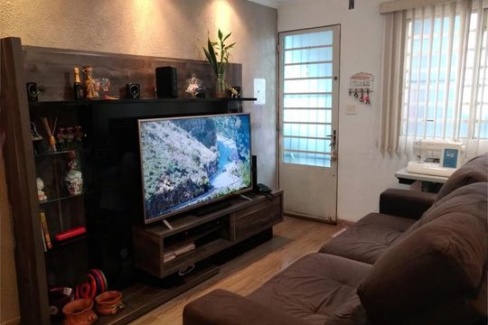 Apartamento à venda com 2 quartos, 49m² em Jardim São Jorge, São Paulo