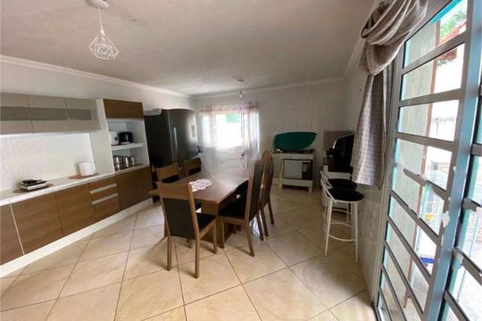 Casa à venda com 2 quartos, 72m² em Jaraguá, São Paulo