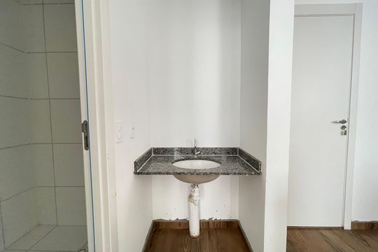 Banheiro de apartamento para alugar com 2 quartos, 38m² em Jaguaré, São Paulo
