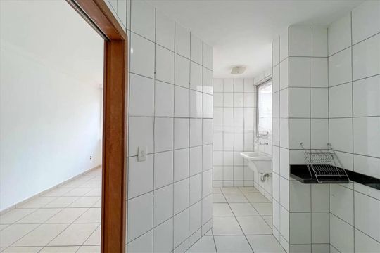 Área de serviço de apartamento para alugar com 2 quartos, 90m² em Castelo, Belo Horizonte
