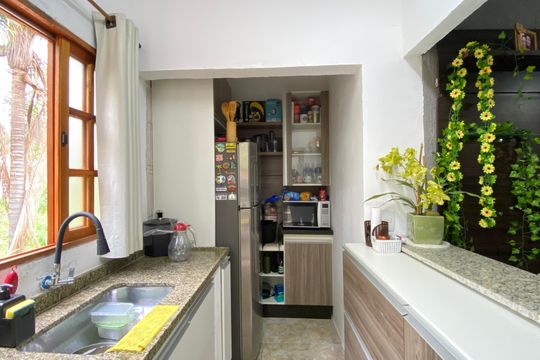 Cozinha 2 de casa à venda com 3 quartos, 190m² em Jardim Virginia Bianca, São Paulo