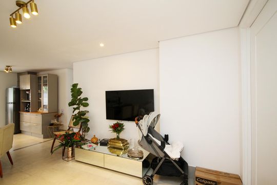 Sala de casa de condomínio para alugar com 4 quartos, 169m² em Granja Viana, Cotia