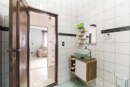 Banheiro 3 de casa à venda com 3 quartos, 150m² em Guaianases, São Paulo