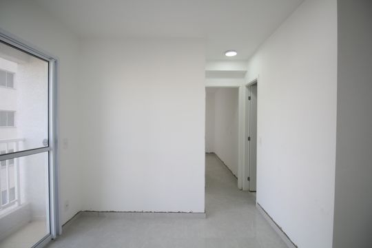 Sala de apartamento para alugar com 2 quartos, 37m² em Parque Ipe, São Paulo