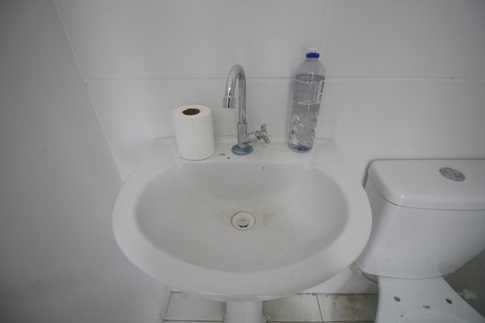 Banheiro - torneira de apartamento para alugar com 2 quartos, 37m² em Parque Ipe, São Paulo