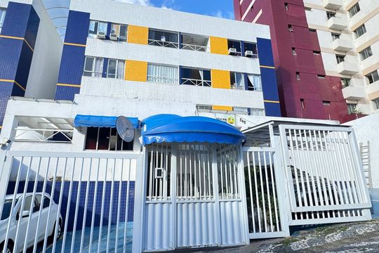 Fachada de apartamento para alugar com 2 quartos, 73m² em Jardim Armação, Salvador