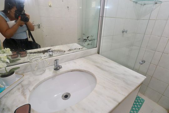 Banheiro de apartamento para alugar com 2 quartos, 73m² em Jardim Armação, Salvador