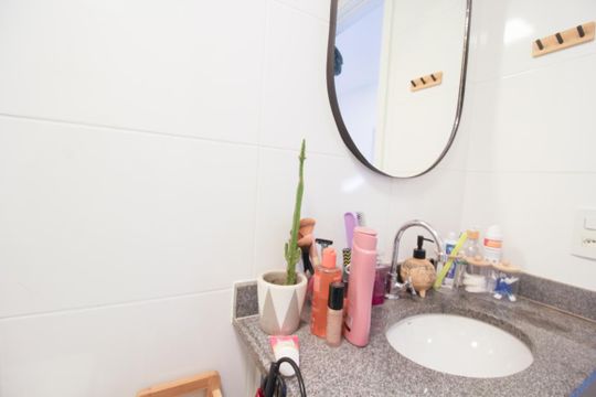 Banheiro de apartamento à venda com 2 quartos, 62m² em Lapa de Baixo, São Paulo