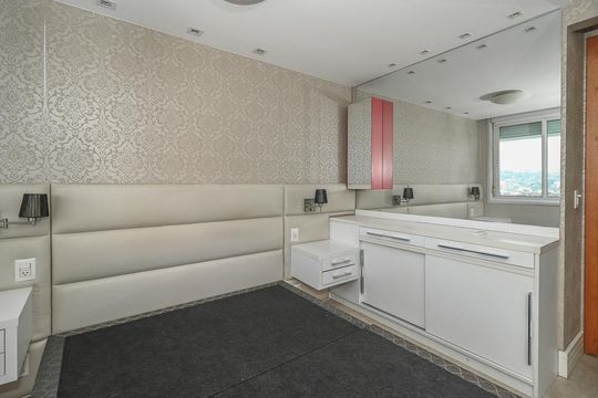 Quarto de apartamento para alugar com 2 quartos, 80m² em Jardim Europa, Porto Alegre