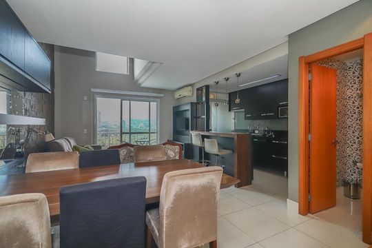 Apartamento para alugar com 2 quartos, 80m² em Jardim Europa, Porto Alegre