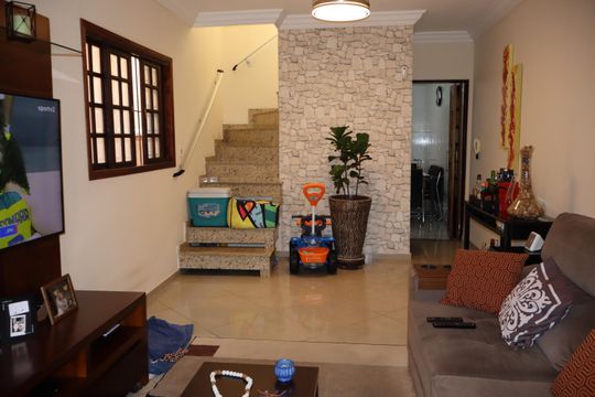 Casa à venda com 3 quartos, 132m² em Jardim Vila Formosa, São Paulo