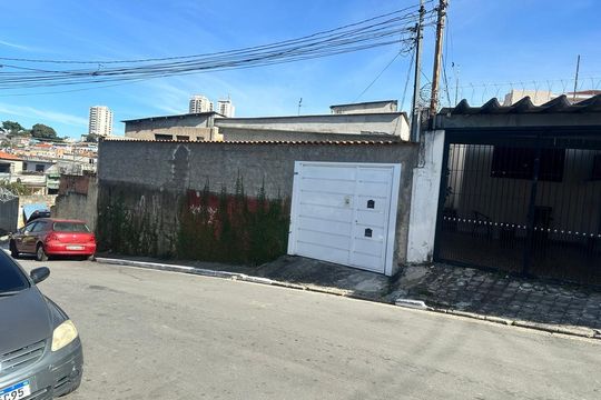 Fachada de casa para alugar com 1 quarto, 40m² em Vila Paulista, São Paulo