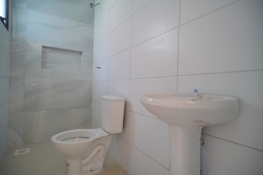 Banheiro de casa à venda com 3 quartos, 57m² em Loteamento Parque Recreio, São Leopoldo