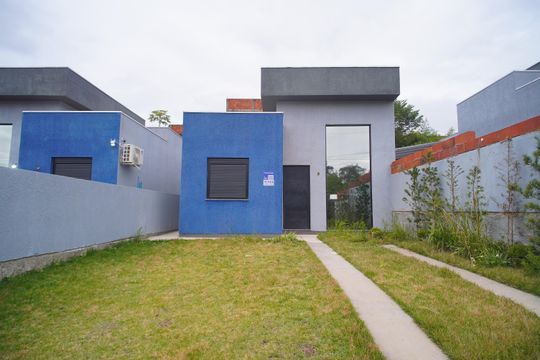 FACHADA de casa à venda com 3 quartos, 58m² em Loteamento Parque Recreio, São Leopoldo