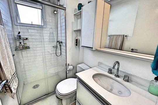 Banheiro de apartamento à venda com 3 quartos, 92m² em Bosque da Saúde, São Paulo