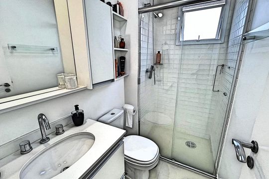 Banheiro de apartamento para alugar com 3 quartos, 92m² em Bosque da Saúde, São Paulo
