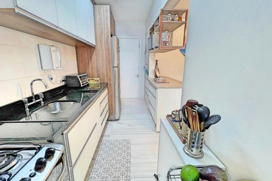 Cozinha de apartamento à venda com 3 quartos, 92m² em Bosque da Saúde, São Paulo