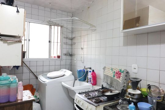 Cozinha e Área de Serviço de apartamento à venda com 2 quartos, 56m² em Santa Terezinha, São Bernardo do Campo