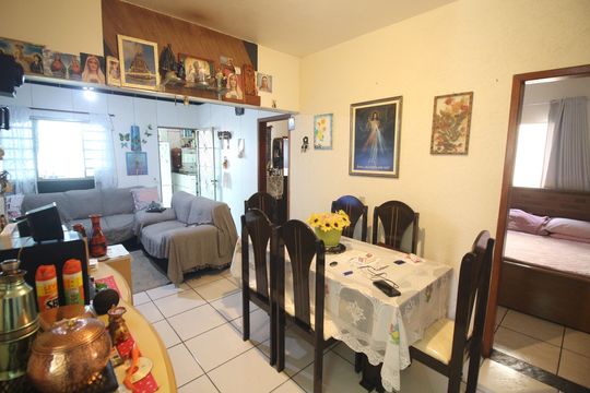 Sala de casa à venda com 3 quartos, 200m² em Tirol, Contagem
