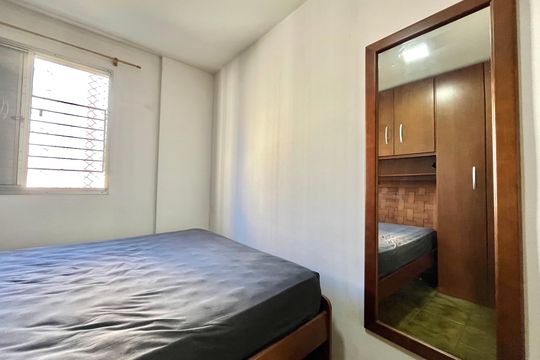 Quarto 1 de apartamento para alugar com 2 quartos, 55m² em Parque Jabaquara, São Paulo