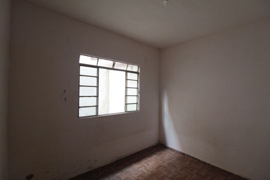Quarto de casa à venda com 1 quarto, 35m² em Jardim Leblon, Belo Horizonte