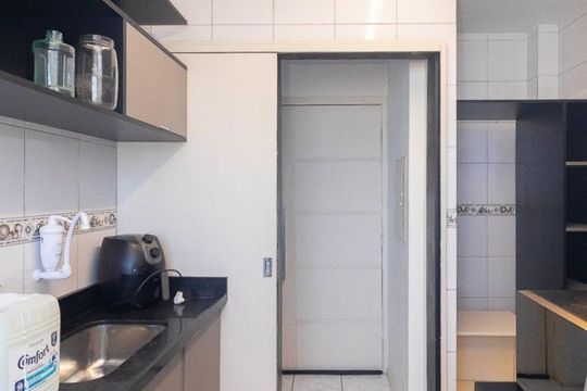 Cozinha de apartamento para alugar com 2 quartos, 63m² em Cristal, Porto Alegre