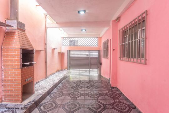 Garagem  de casa à venda com 2 quartos, 165m² em Casa Grande, Diadema