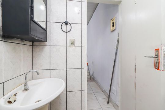 Banheiro de casa à venda com 1 quarto, 98m² em Parque Paulistano, São Paulo