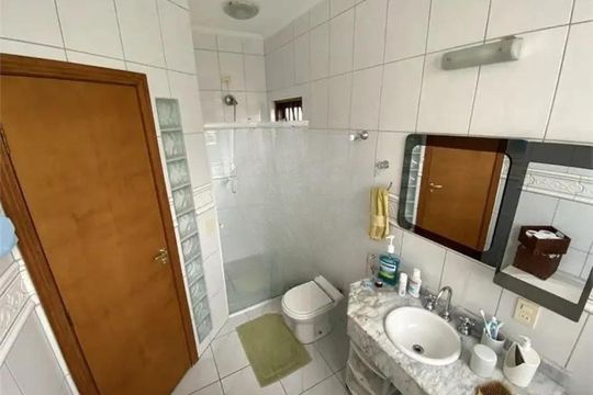 Foto 05 de casa para alugar com 3 quartos, 223m² em Vila Madalena, São Paulo