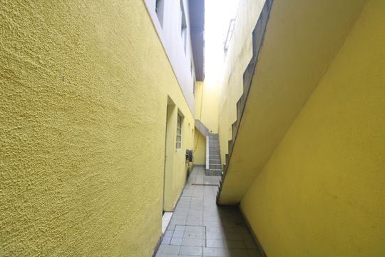 Quintal lateral de casa à venda com 3 quartos, 120m² em Jordanópolis, São Paulo