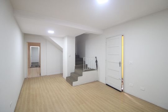 Sala de casa à venda com 3 quartos, 120m² em Jordanópolis, São Paulo