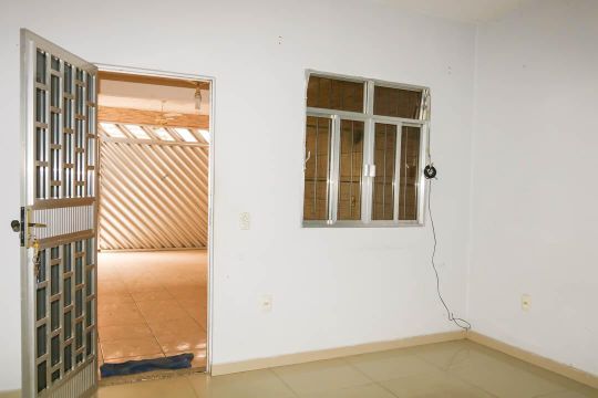 Sala de casa de condomínio à venda com 3 quartos, 103m² em Pilares, Rio de Janeiro