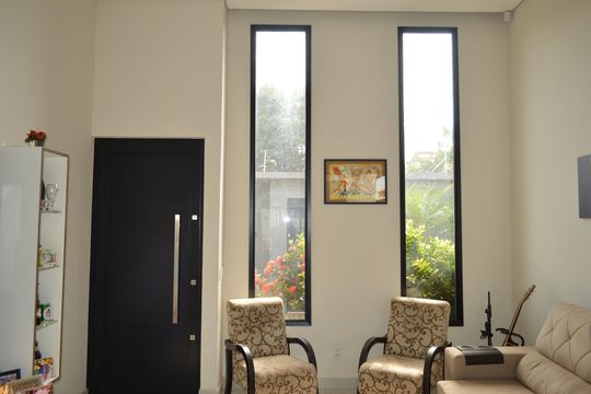 Sala de casa para alugar com 3 quartos, 180m² em Ribeirânia, Ribeirão Preto