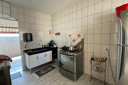 Cozinha de casa para alugar com 3 quartos, 326m² em Jardim Maria Rosa, Valinhos
