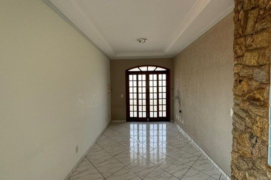 Quarto 1 de casa para alugar com 3 quartos, 326m² em Jardim Maria Rosa, Valinhos