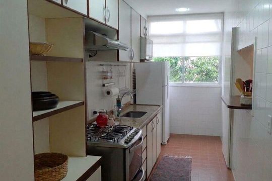 Cozinha de apartamento para alugar com 2 quartos, 79m² em Barra da Tijuca, Rio de Janeiro