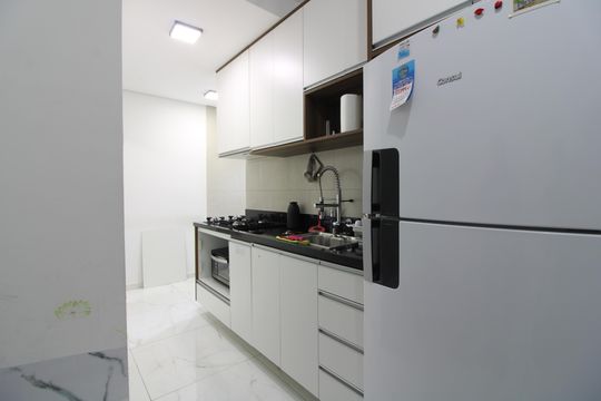 cozinha de apartamento para alugar com 2 quartos, 40m² em Jardim Nordeste, São Paulo