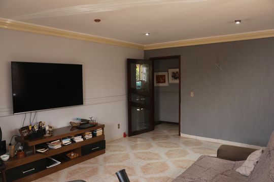 Apartamento para alugar com 3 quartos, 178m² em Imperador, Nova Iguaçu