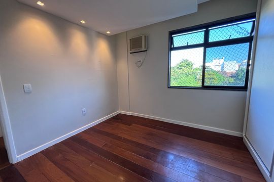 Quarto 2 de apartamento para alugar com 2 quartos, 81m² em Recreio dos Bandeirantes, Rio de Janeiro